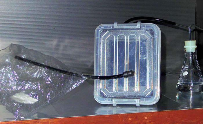 オゾンラボ067/ベンゼンの分解除去