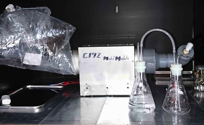 オゾンラボ095/ホルマリンの脱臭実験